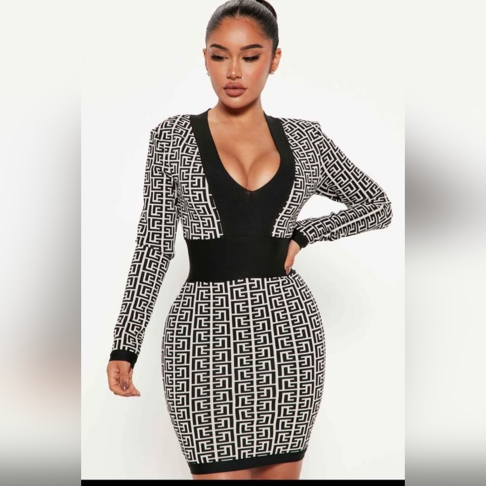 Black and White Geometric Pattern Dress